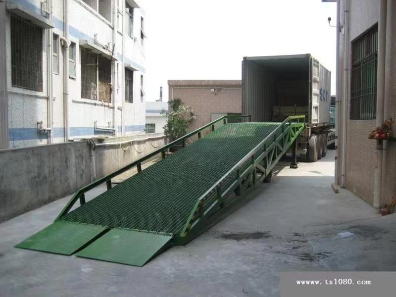 固定式液壓登車橋安裝坑位要預(yù)留多大？